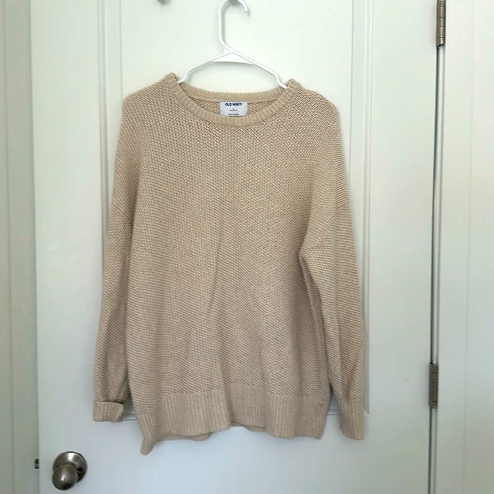 Old navy beige sweater
